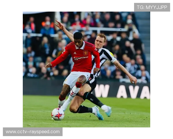 曼联vs纽卡,舍什科、霍尔先后击中门框 曼联vs纽卡,舍什科、霍尔先后击中门框